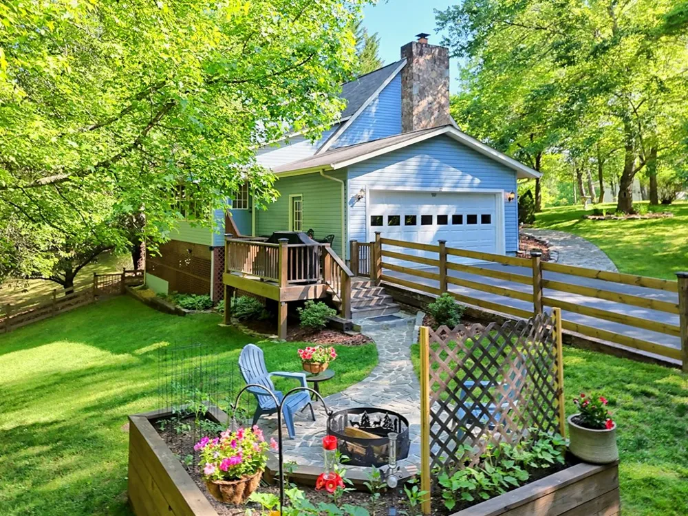 22 River Run Drive Murphy, NC 28906