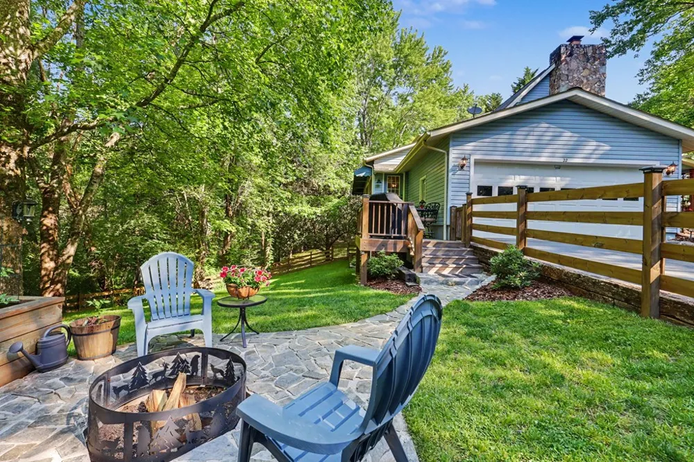 22 River Run Drive Murphy, NC 28906