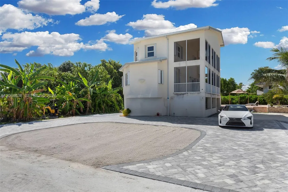 209 Corsair Rd Duck, FL 33050