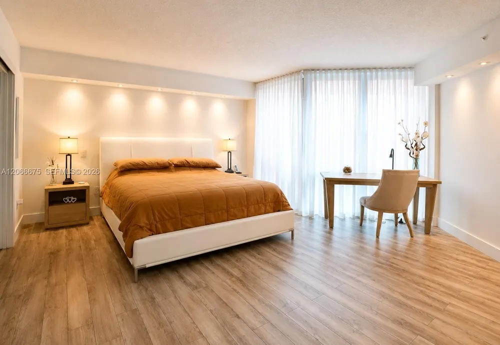 3370 Hidden Bay Dr #213 Aventura, FL 33180
