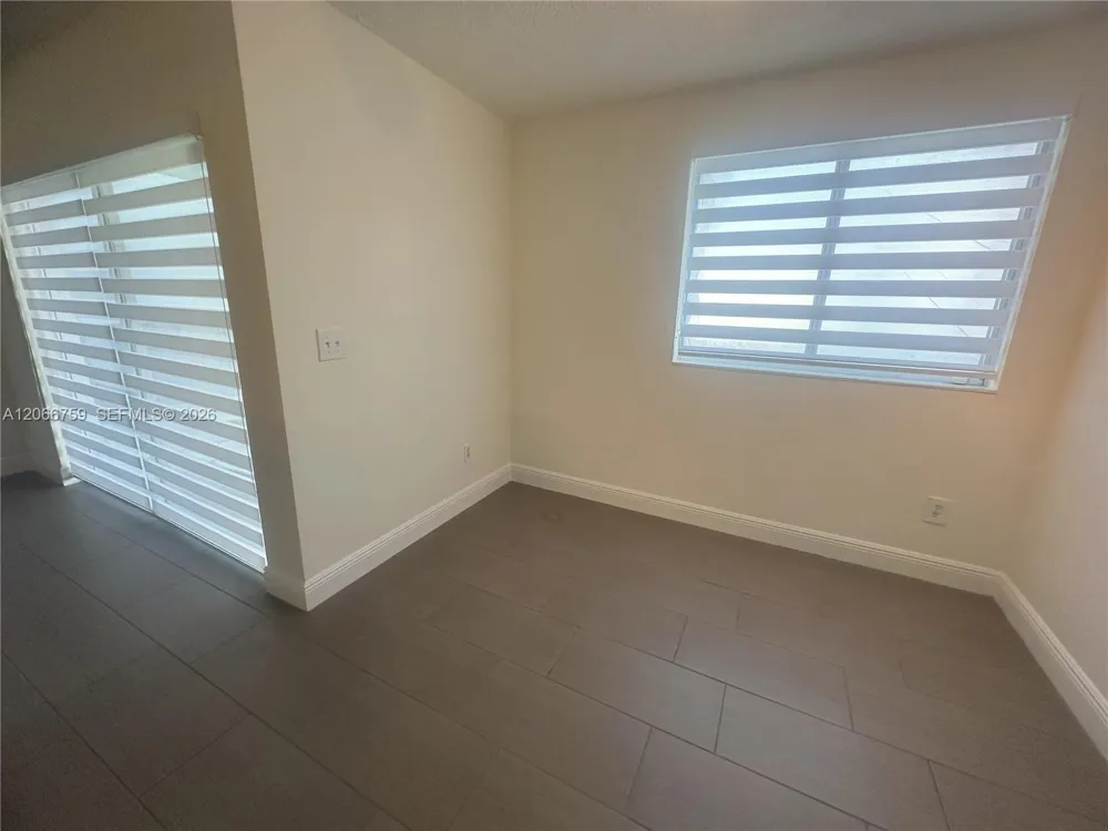 2640 S University Dr #118 Davie, FL 33328