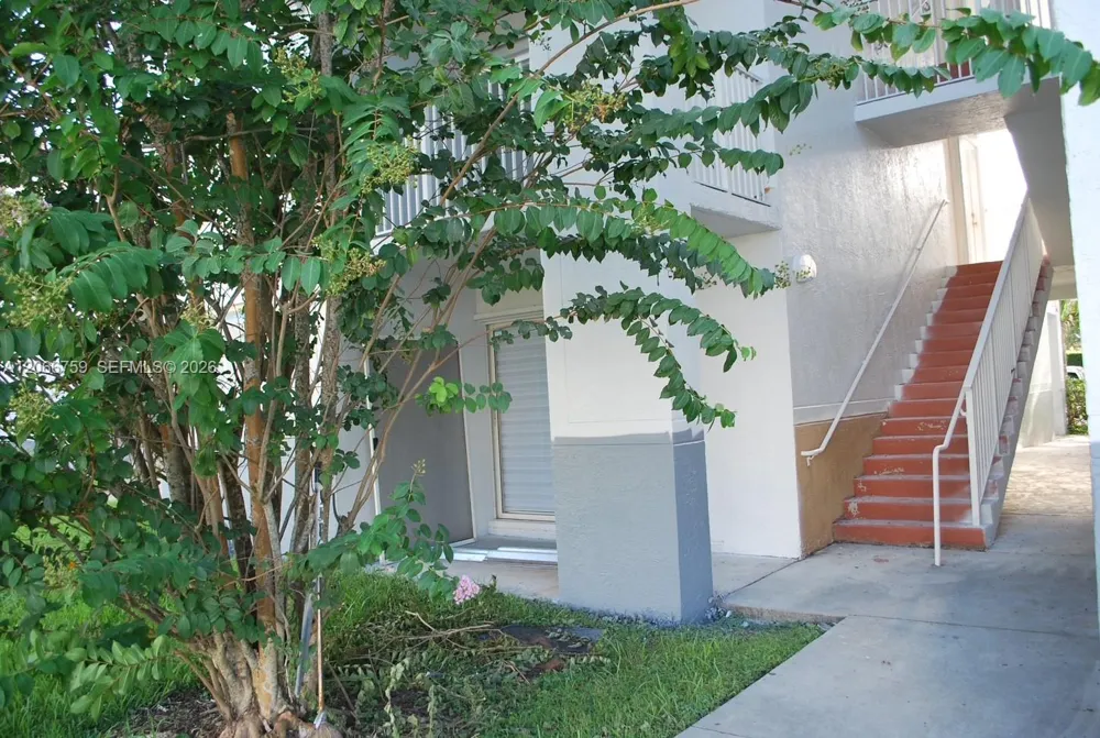 2640 S University Dr #118 Davie, FL 33328
