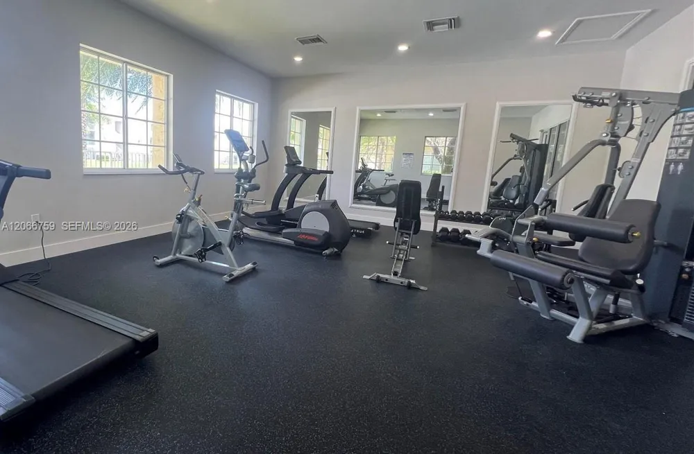 2640 S University Dr #118 Davie, FL 33328