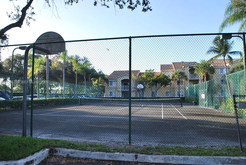 2640 S University Dr #118 Davie, FL 33328