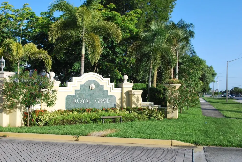 2640 S University Dr #118 Davie, FL 33328