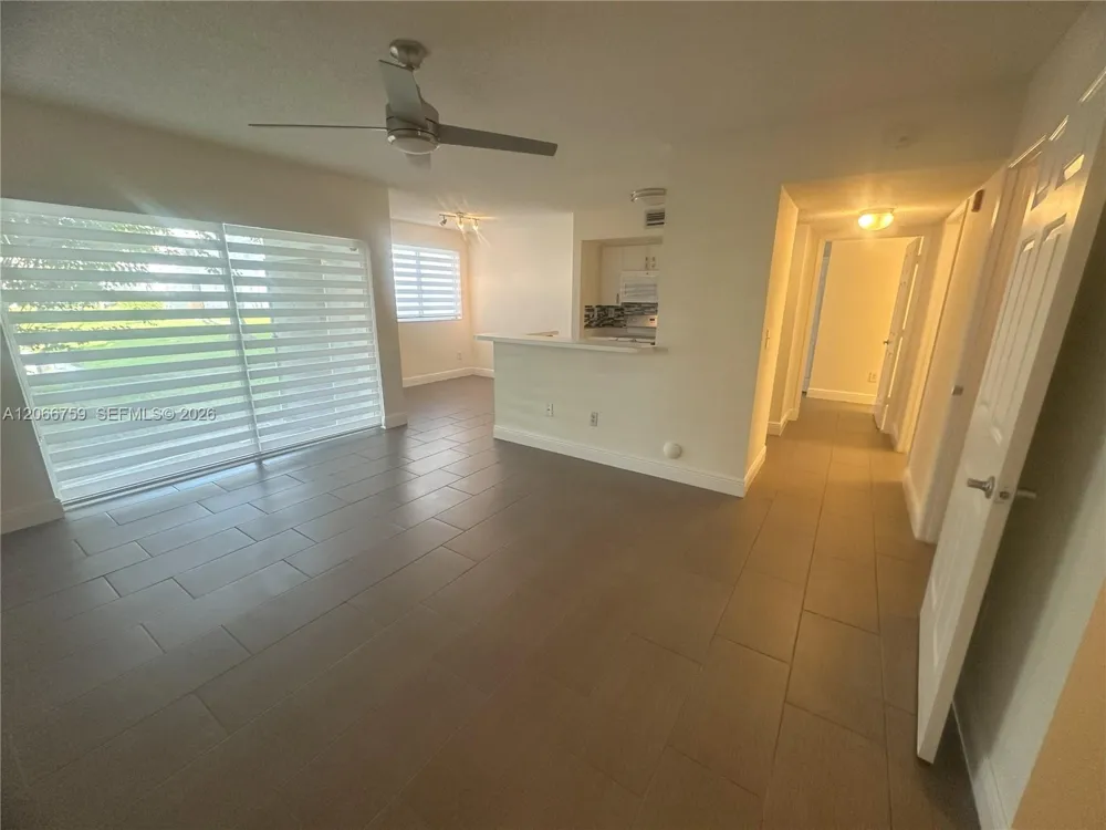 2640 S University Dr #118 Davie, FL 33328