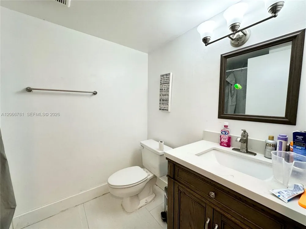 9427 Fontainebleau Blvd #102-34 Miami, FL 33172