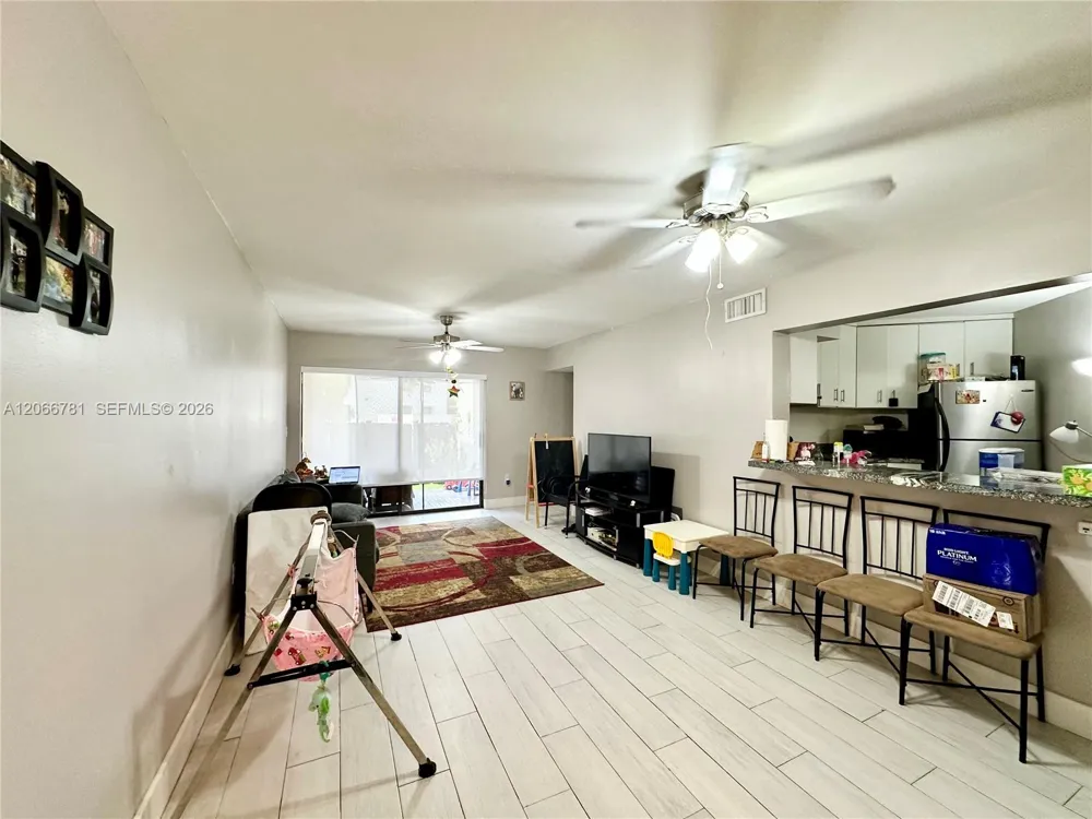 9427 Fontainebleau Blvd #102-34 Miami, FL 33172