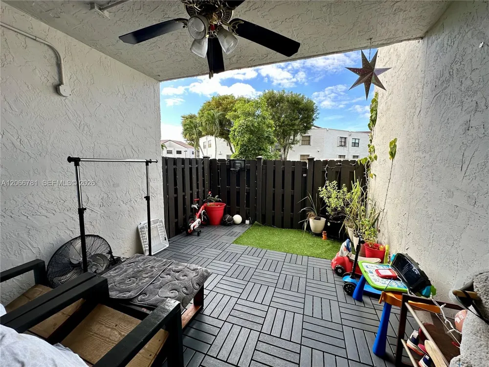9427 Fontainebleau Blvd #102-34 Miami, FL 33172