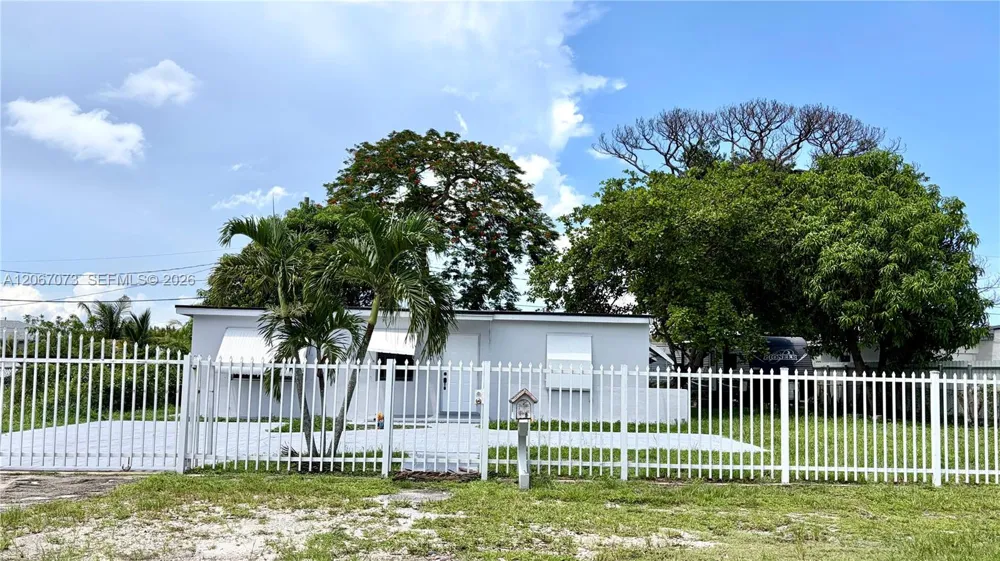 12841 Green Ave Miami, FL 33167