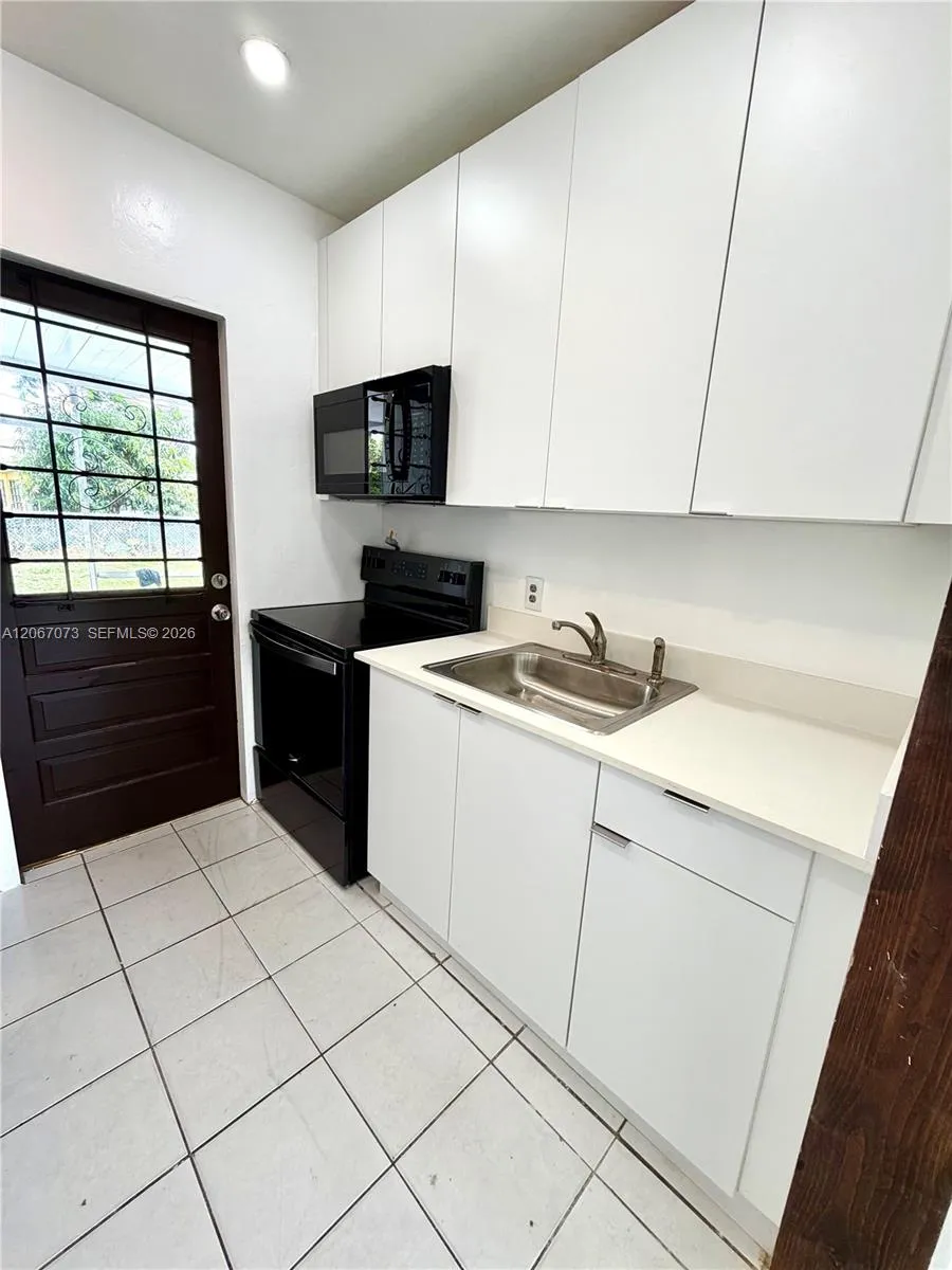 12841 Green Ave Miami, FL 33167