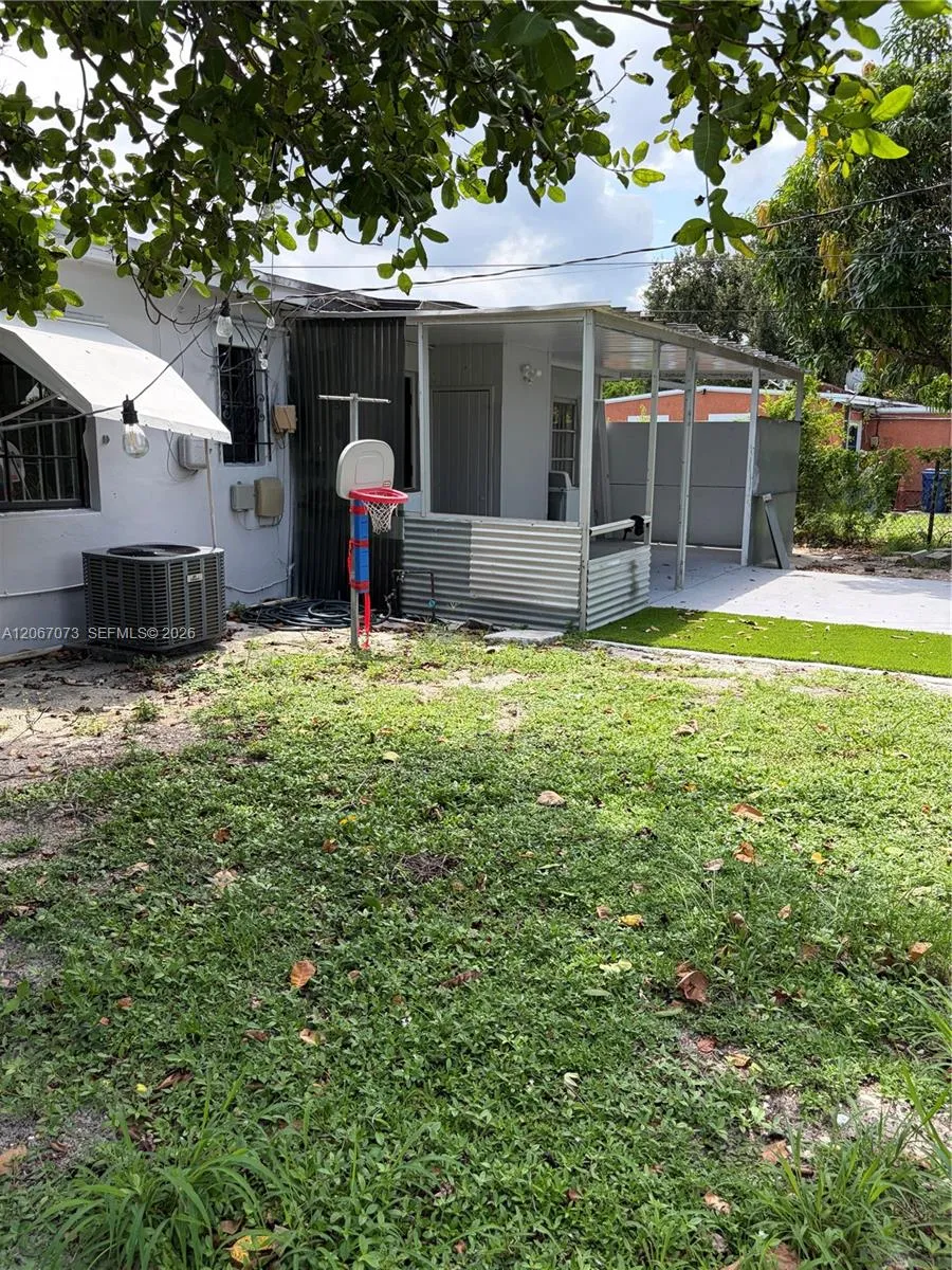 12841 Green Ave Miami, FL 33167