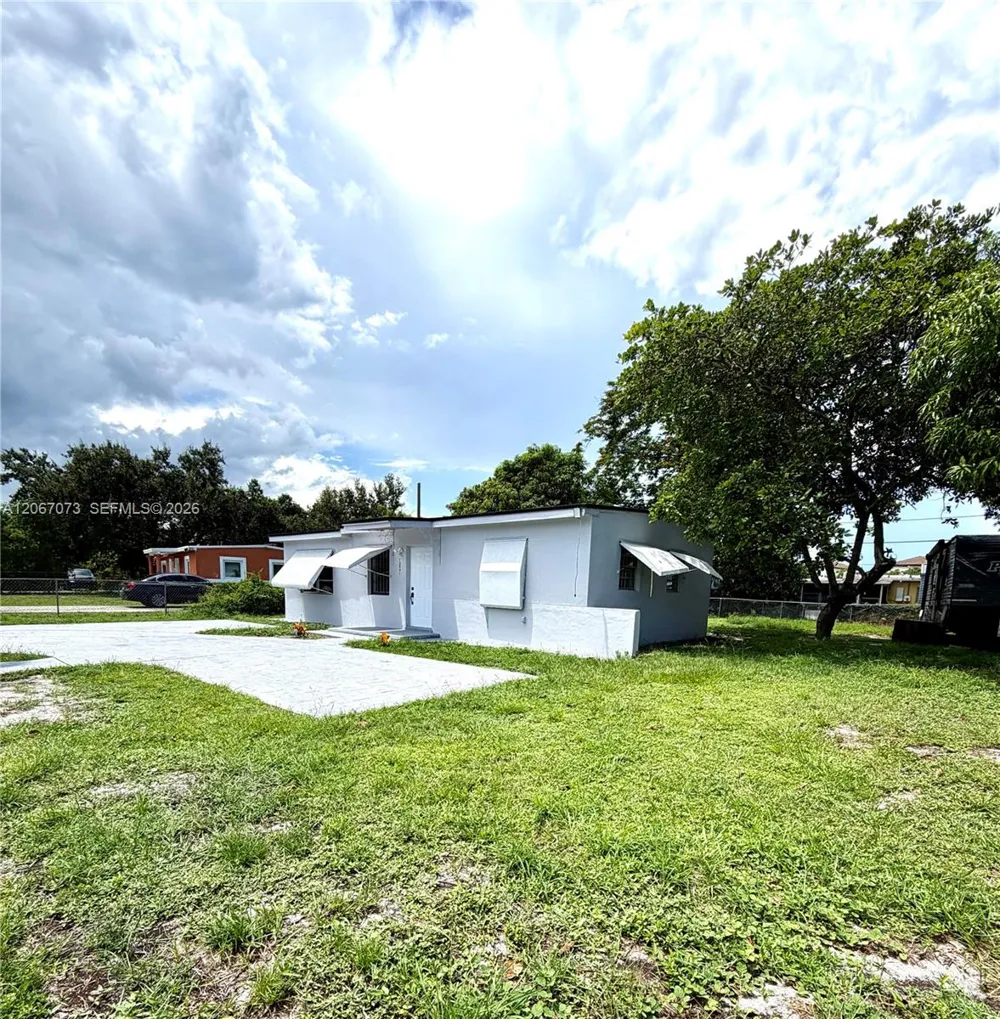 12841 Green Ave Miami, FL 33167