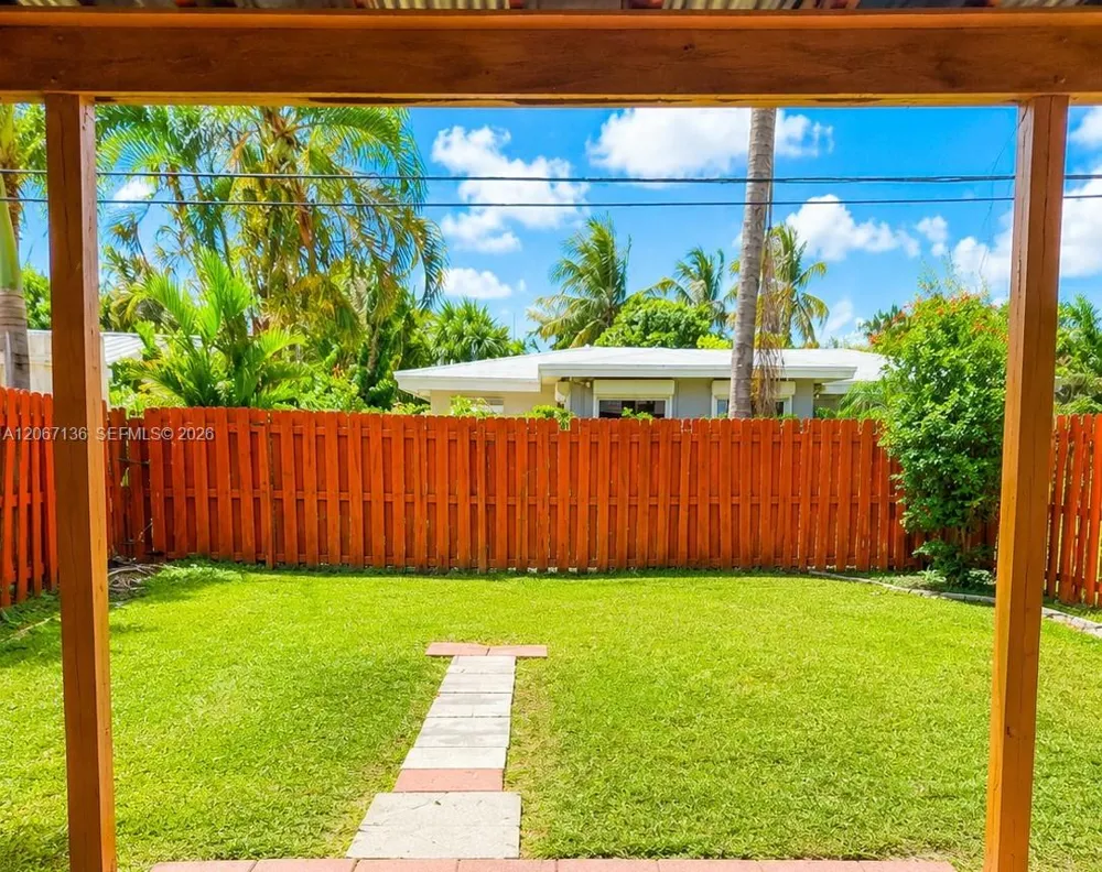 1925 NE 26th St #1 Wilton Manors, FL 33305