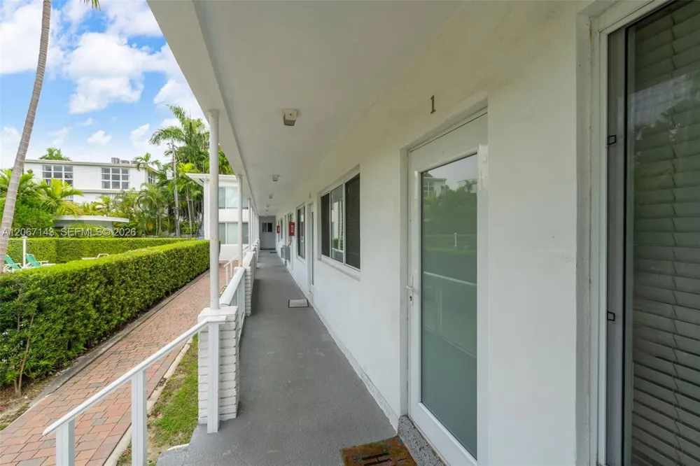 1065 98th St #1 Bay Harbor Islands, FL 33154