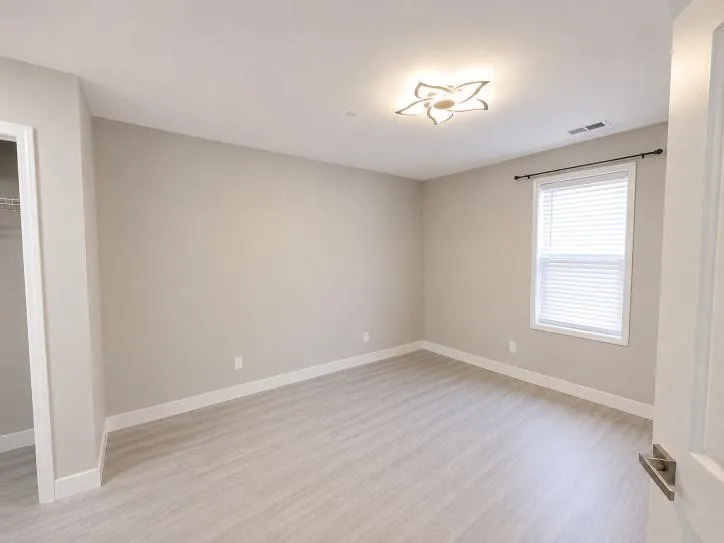 543 Peachers Mill Rd #110 Clarksville, TN 37042