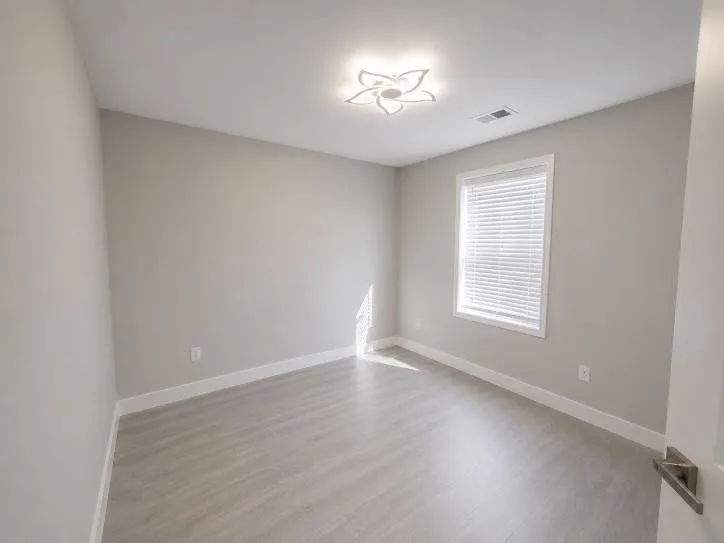 543 Peachers Mill Rd #110 Clarksville, TN 37042