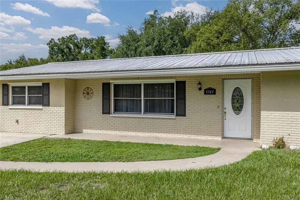 5745 13TH STREET Zephyrhills, FL 33542