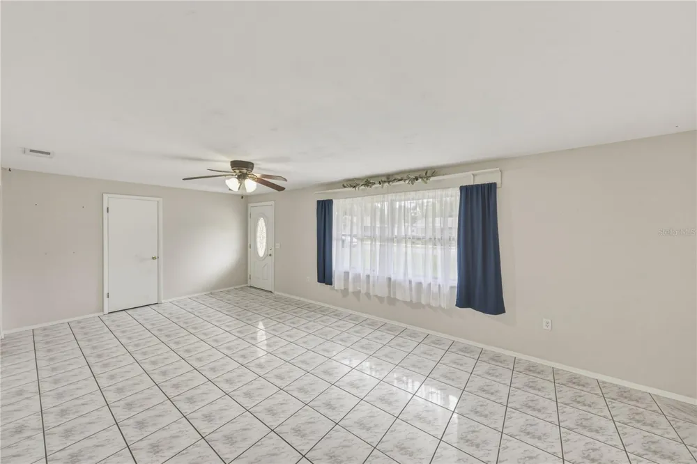 5745 13TH STREET Zephyrhills, FL 33542
