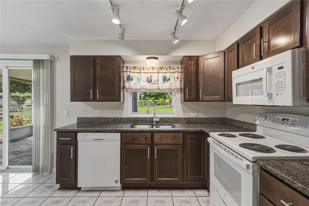 5745 13TH STREET Zephyrhills, FL 33542