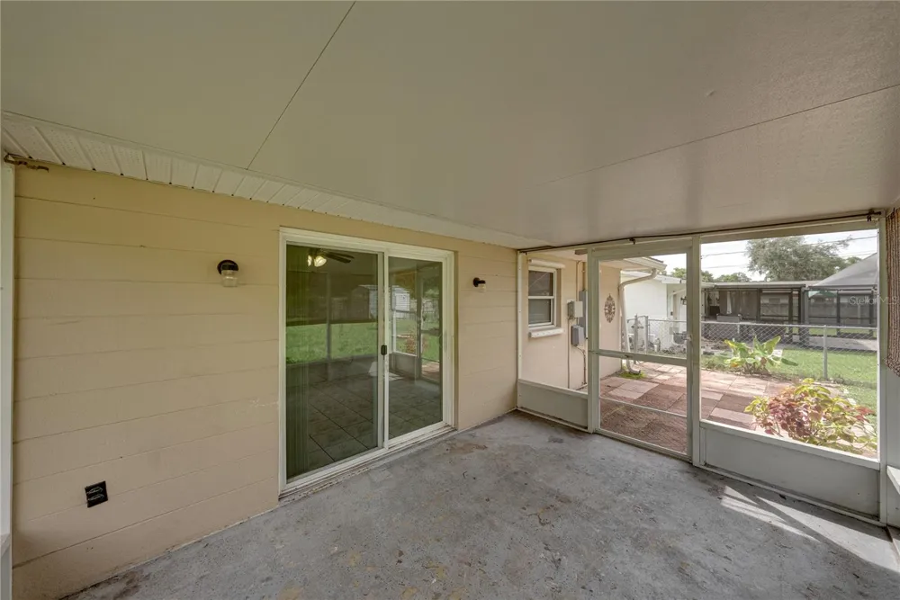 5745 13TH STREET Zephyrhills, FL 33542