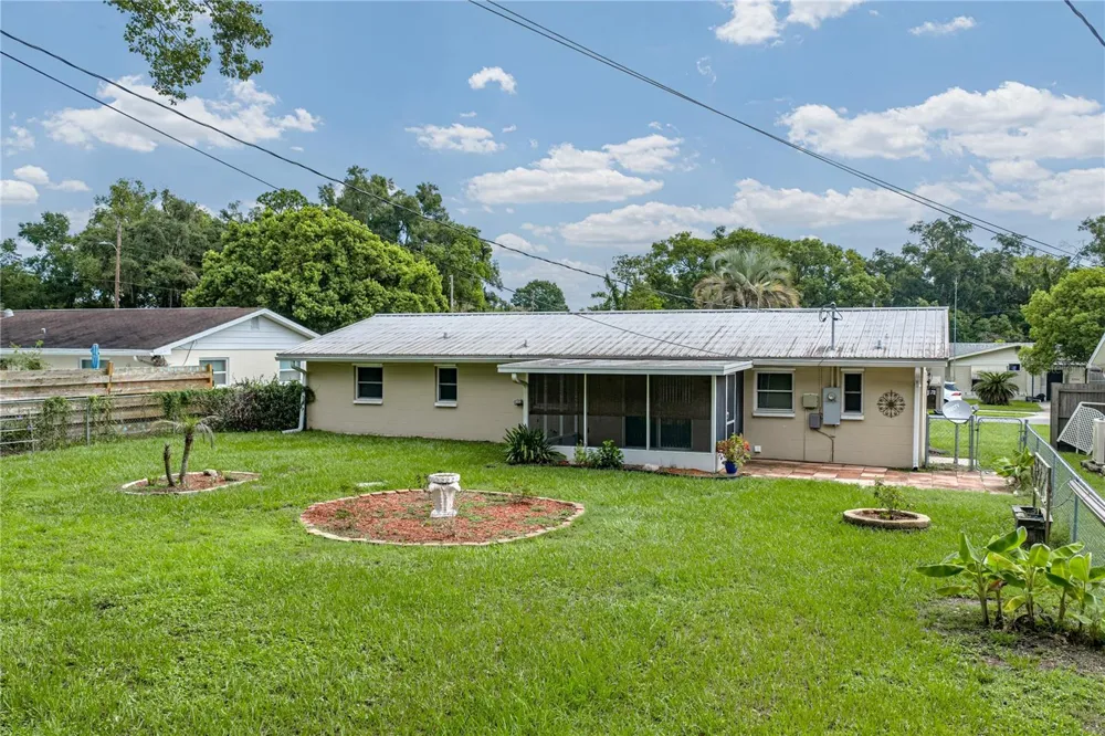5745 13TH STREET Zephyrhills, FL 33542