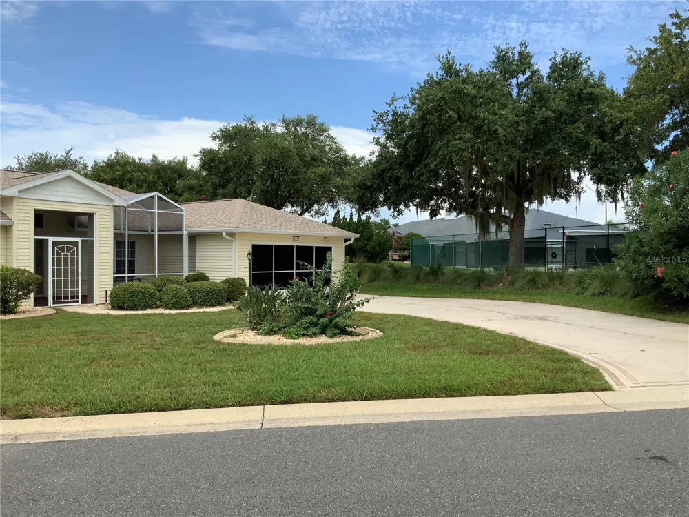 5475 BOUNTY CIRCLE Tavares, FL 32778