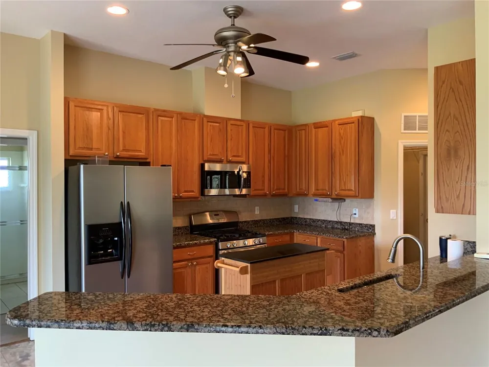 5475 BOUNTY CIRCLE Tavares, FL 32778