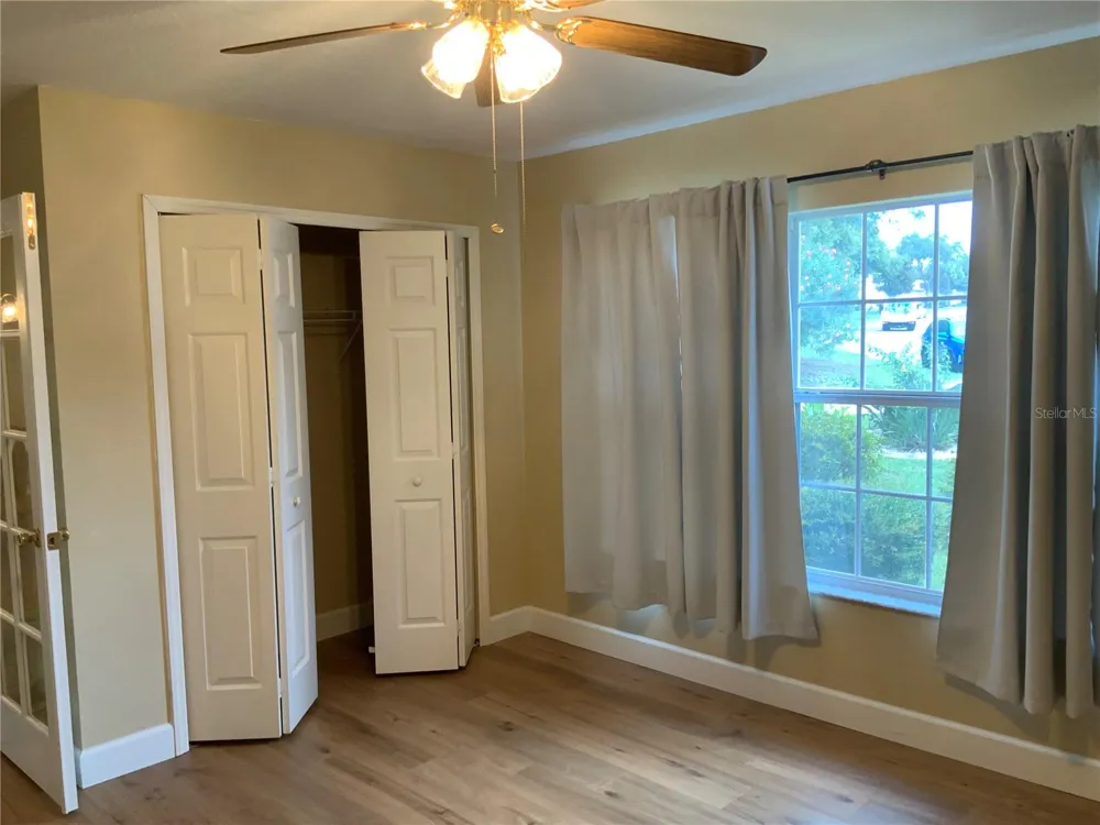 5475 BOUNTY CIRCLE Tavares, FL 32778