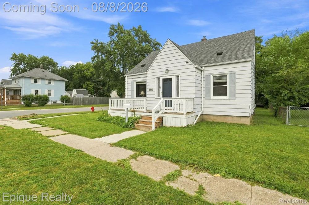 304 16th Street Port Huron City, MI 48060