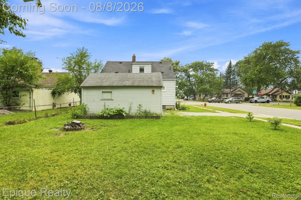 304 16th Street Port Huron City, MI 48060