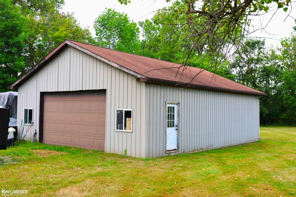 13202 Speaker Road Brockway Township, MI 48097
