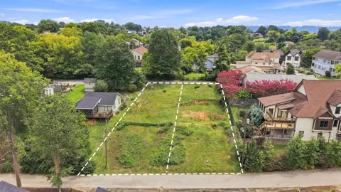 404 Druid Lane