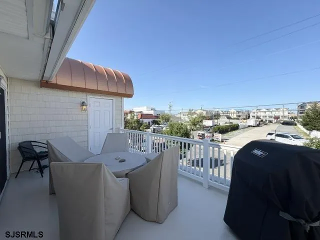206 N Adams Ave Margate, NJ 08402