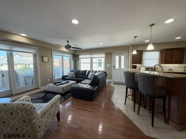 206 N Adams Ave Margate, NJ 08402