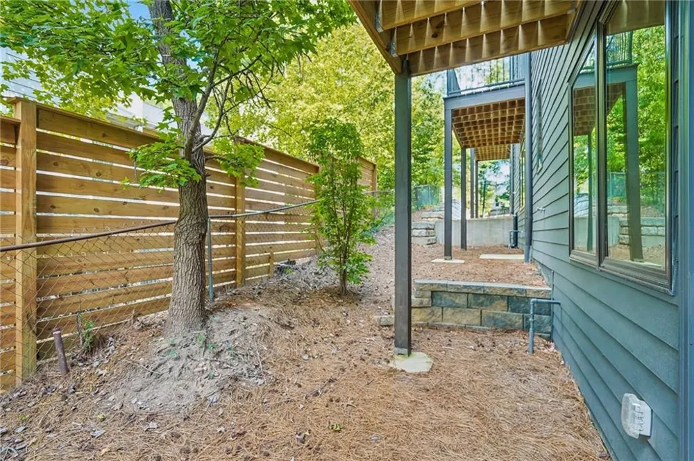 428 Cedar Dust Drive Decatur, GA 30030
