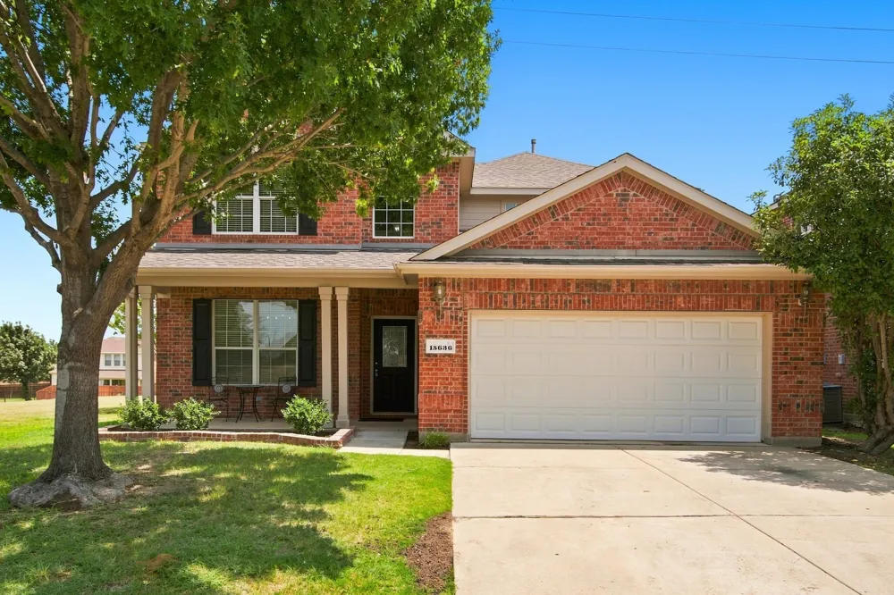 15636 Gatehouse Drive Fort Worth, TX 76262