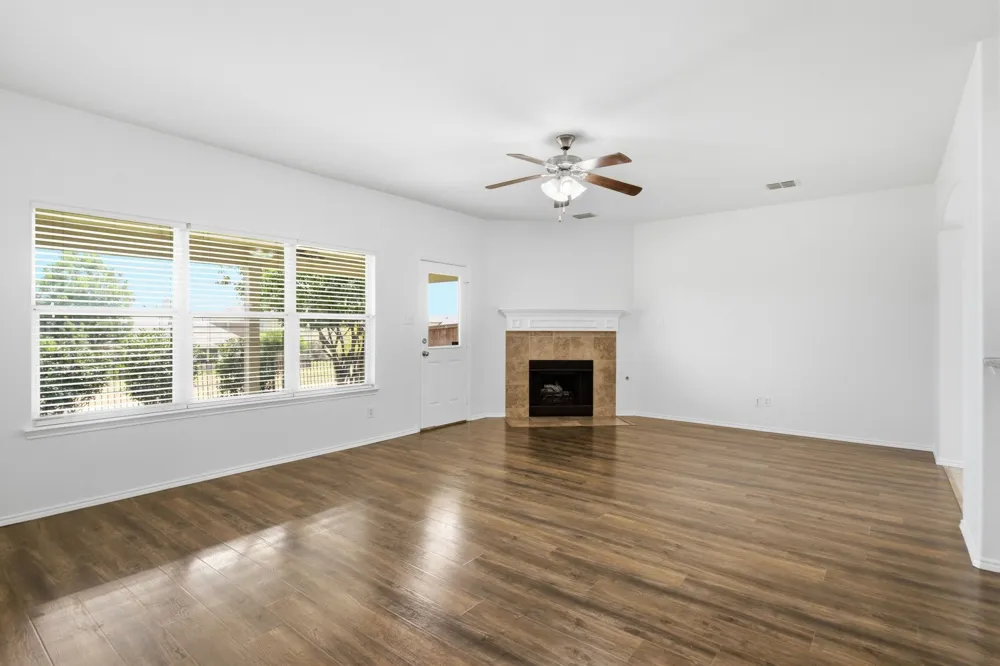 15636 Gatehouse Drive Fort Worth, TX 76262