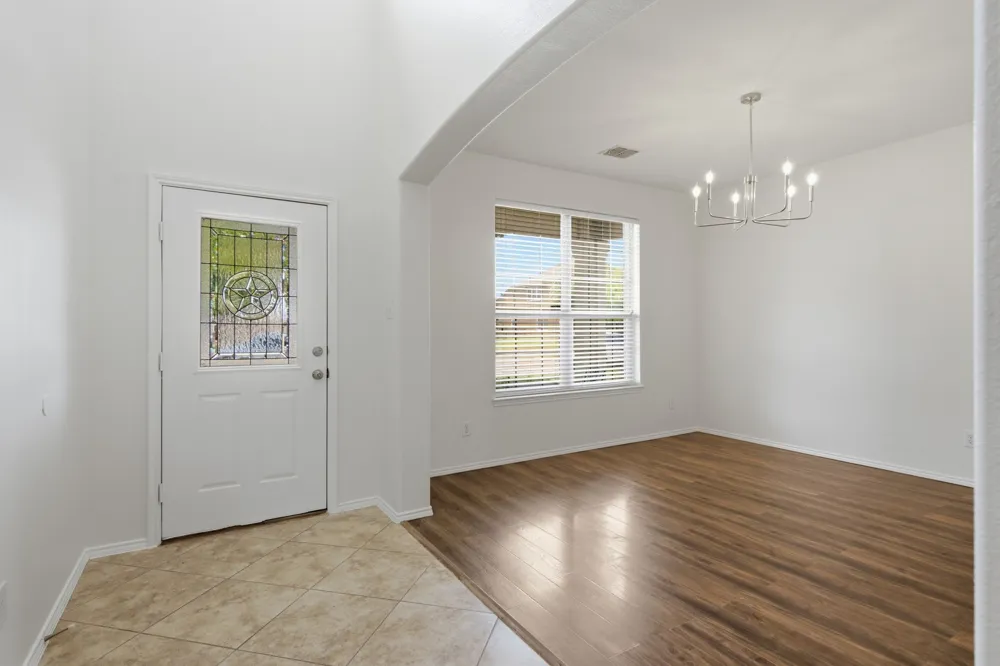 15636 Gatehouse Drive Fort Worth, TX 76262