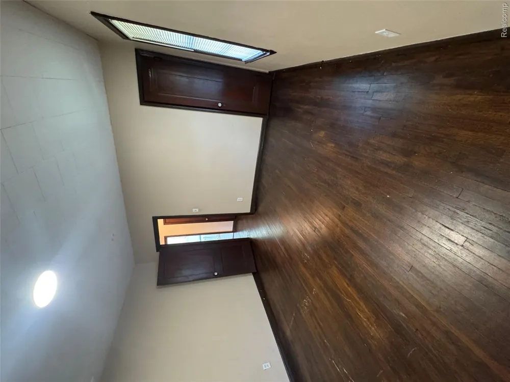 36024 Goddard Road Romulus City, MI 48174