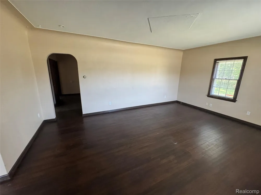 36024 Goddard Road Romulus City, MI 48174