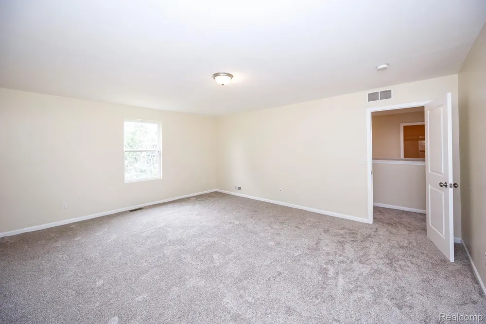 10306 Island Lake Drive Taylor City, MI 48180