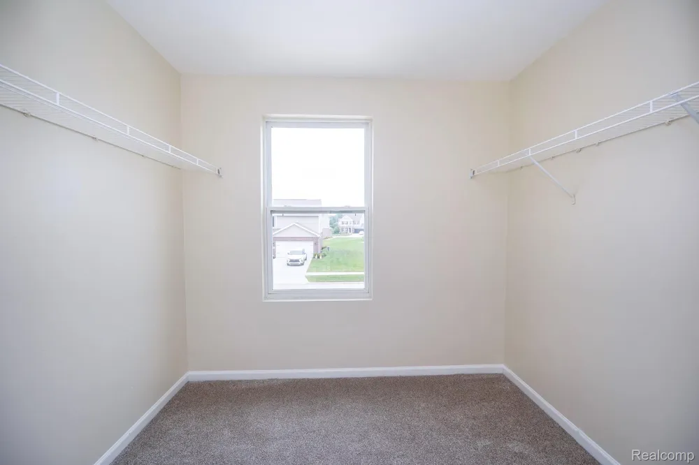 10306 Island Lake Drive Taylor City, MI 48180