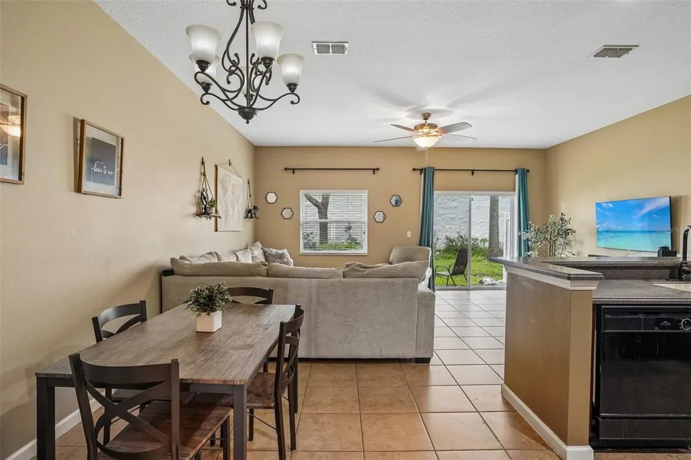 1329 HERITAGE COMMONS DRIVE Winter Springs, FL 32708