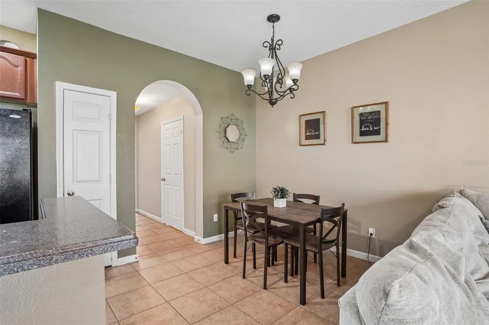 1329 HERITAGE COMMONS DRIVE Winter Springs, FL 32708