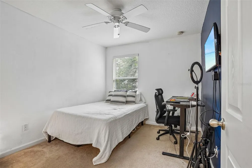 1329 HERITAGE COMMONS DRIVE Winter Springs, FL 32708