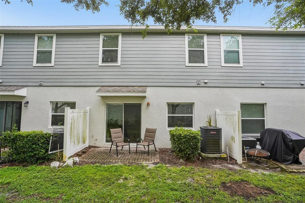 1329 HERITAGE COMMONS DRIVE Winter Springs, FL 32708