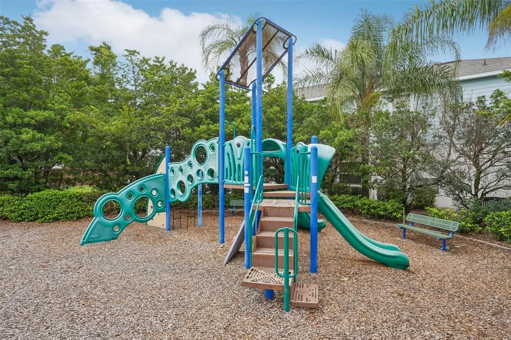1329 HERITAGE COMMONS DRIVE Winter Springs, FL 32708