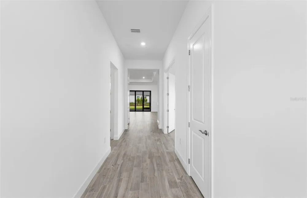 5006 GOLDEN SHORE COURT Lakewood Ranch, FL 34211