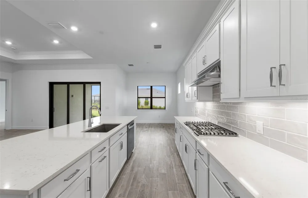 5006 GOLDEN SHORE COURT Lakewood Ranch, FL 34211